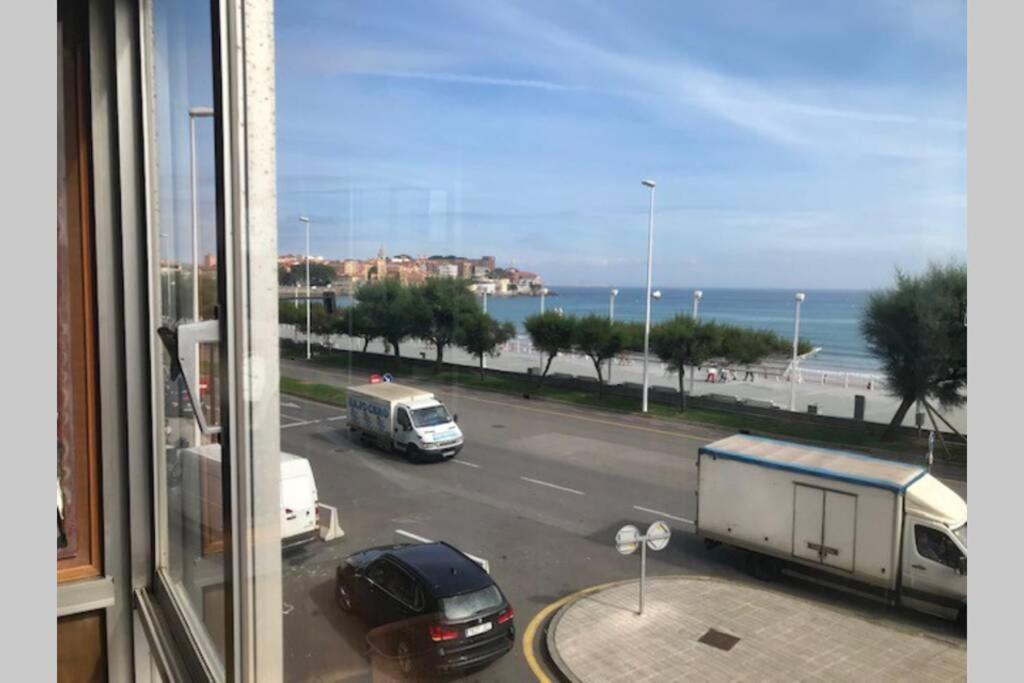 Fantastico Piso En Primera Linea De Playa Gijón Eksteriør bilde